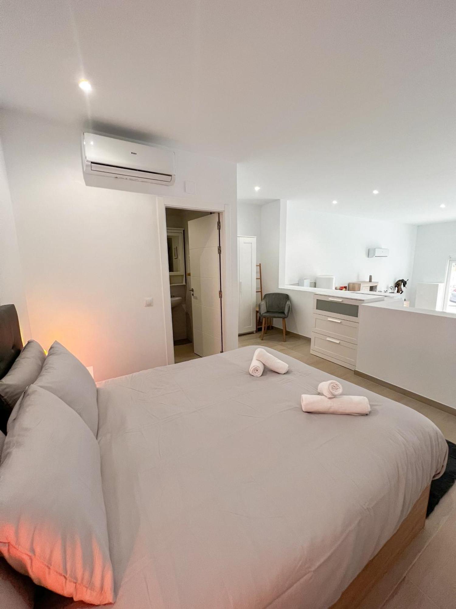Apartamento Cozy And Modern Family Flat Carihuela Torremolinos Exterior foto