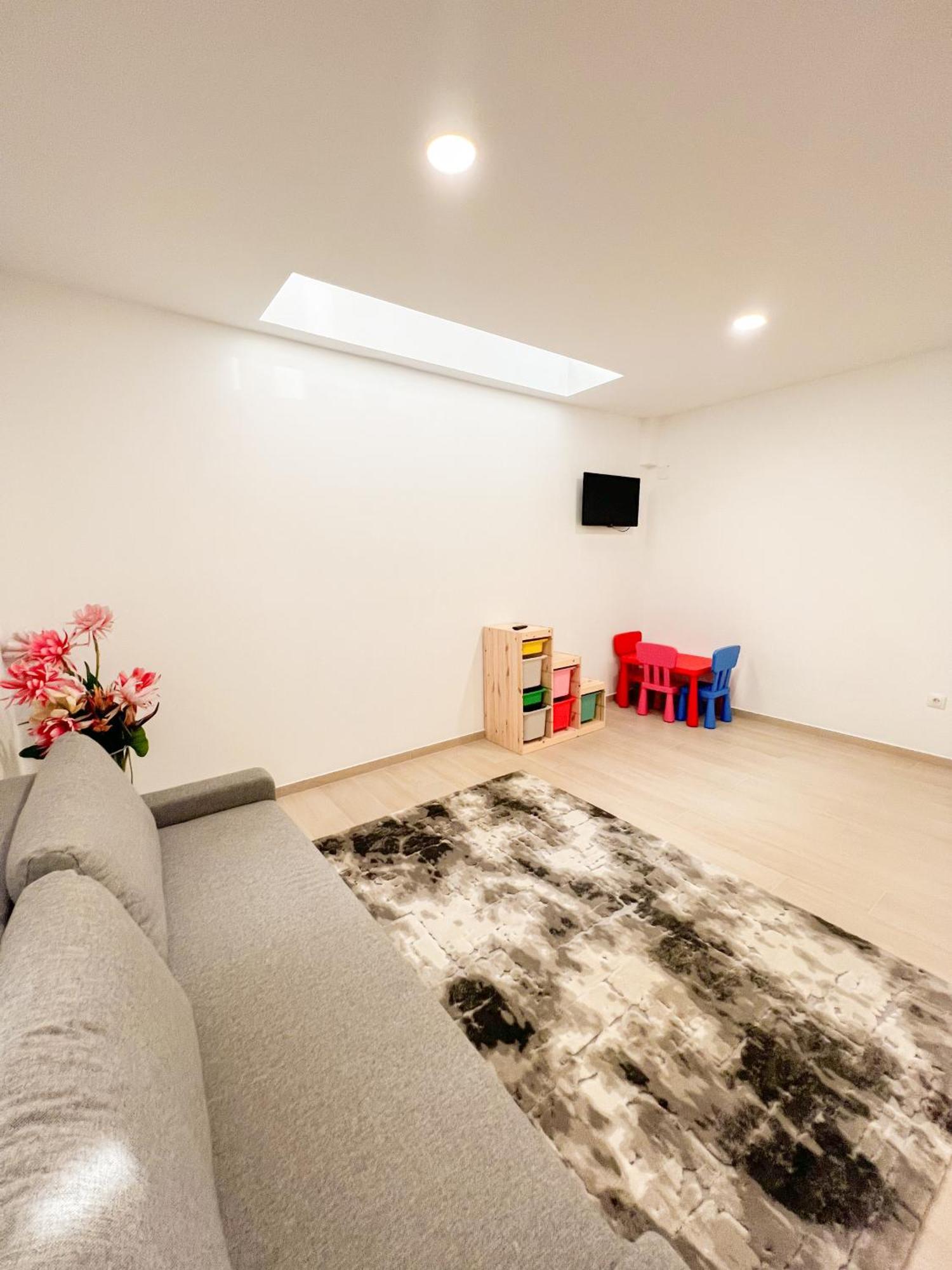Apartamento Cozy And Modern Family Flat Carihuela Torremolinos Exterior foto