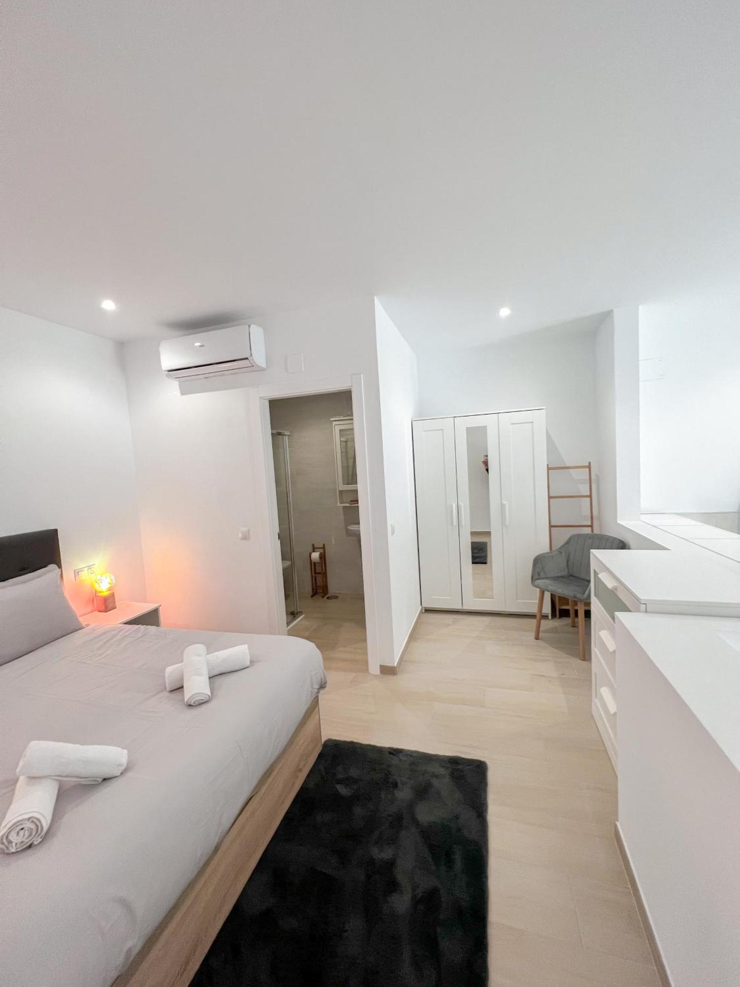 Apartamento Cozy And Modern Family Flat Carihuela Torremolinos Exterior foto