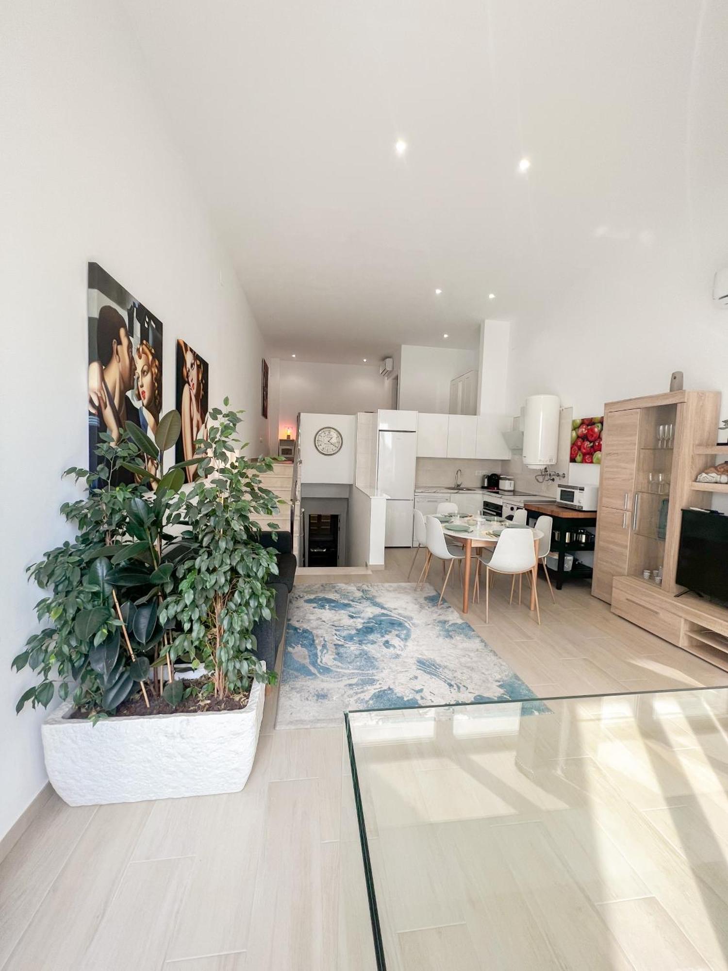 Apartamento Cozy And Modern Family Flat Carihuela Torremolinos Exterior foto